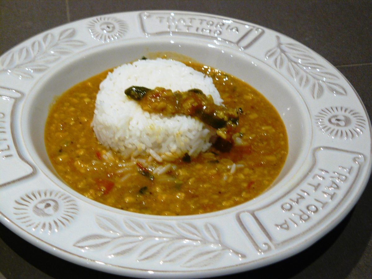 urad dal tadka - dhaba style