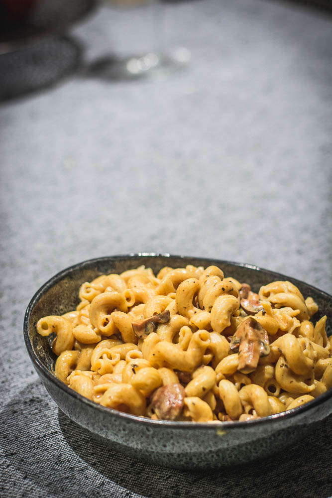 Pasta, White Sauce and Paprika Mushrooms - The Spice Adventuress