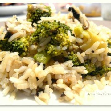 Broccoli Mushroom Rice - thespiceadventuress.com