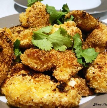 Fried chicken nuggets coated with semolina