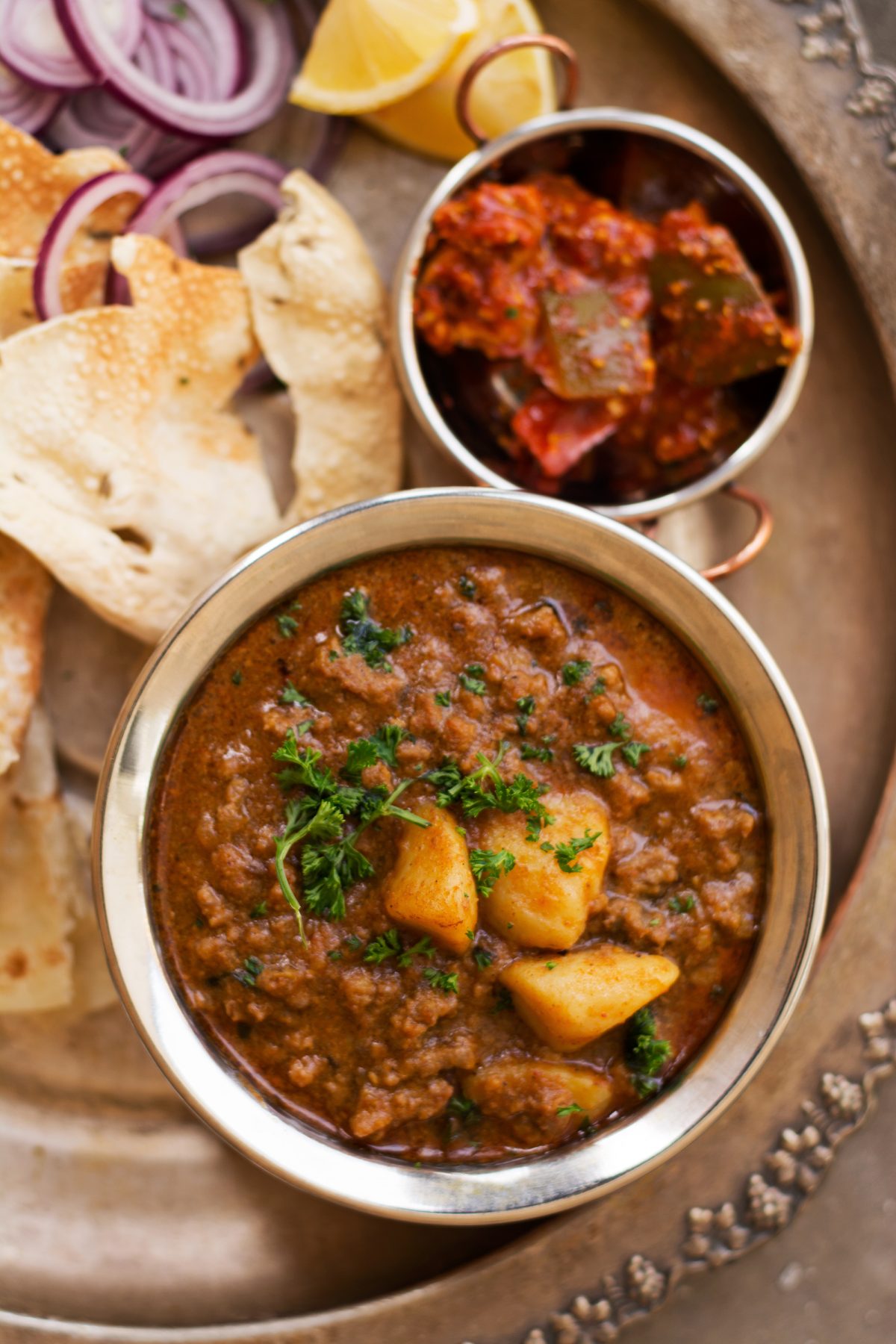 Aloo Kheema Masala (Indian style Potato and Lamb MInce Curry) - thespiceadventuress.com
