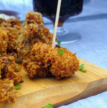 Small pieces of fried chicken