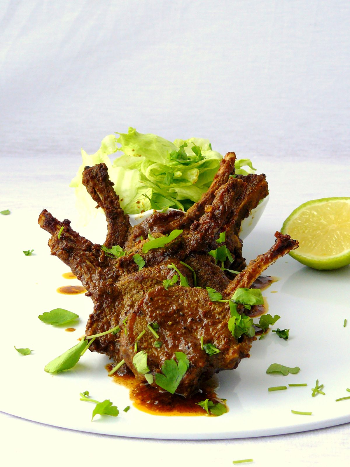 Vindaloo Lamb Chops - thespiceadventuress.com