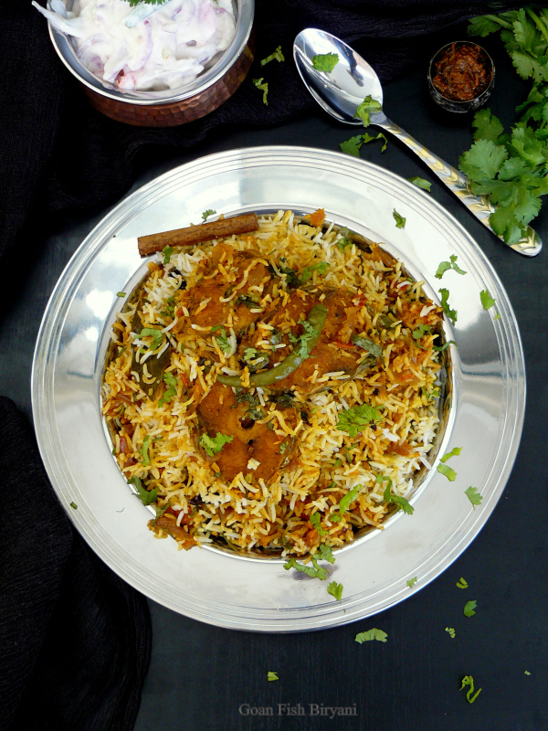 Goan Fish Biryani - a lipsmacking biryani made Spanish mackerel and flavoured mildly with spices - thespiceadventuress.com