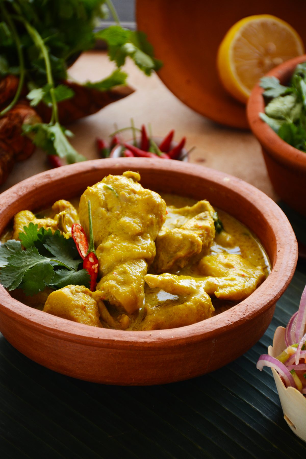 Cambodian (Khmer) Chicken Samla Curry - deliciously creamy, highly aromatic and fragrant chicken curry - thespiceadventuress.com