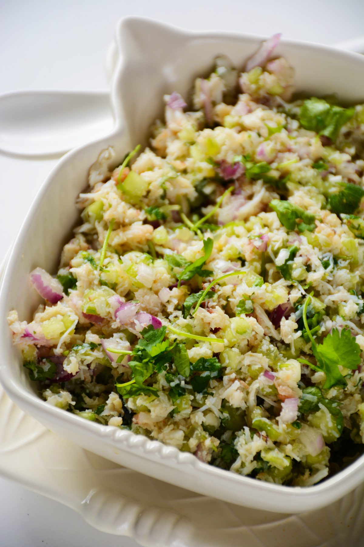 Crab Salad with Asian Herb Dressing - a light, refreshing and gorgeous salad - thespiceadventuress.com