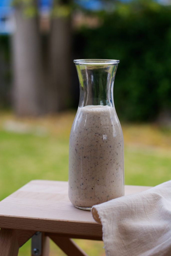 The Breakfast Smoothie - healthy, nourishing and delicious - thespiceadventuress.com