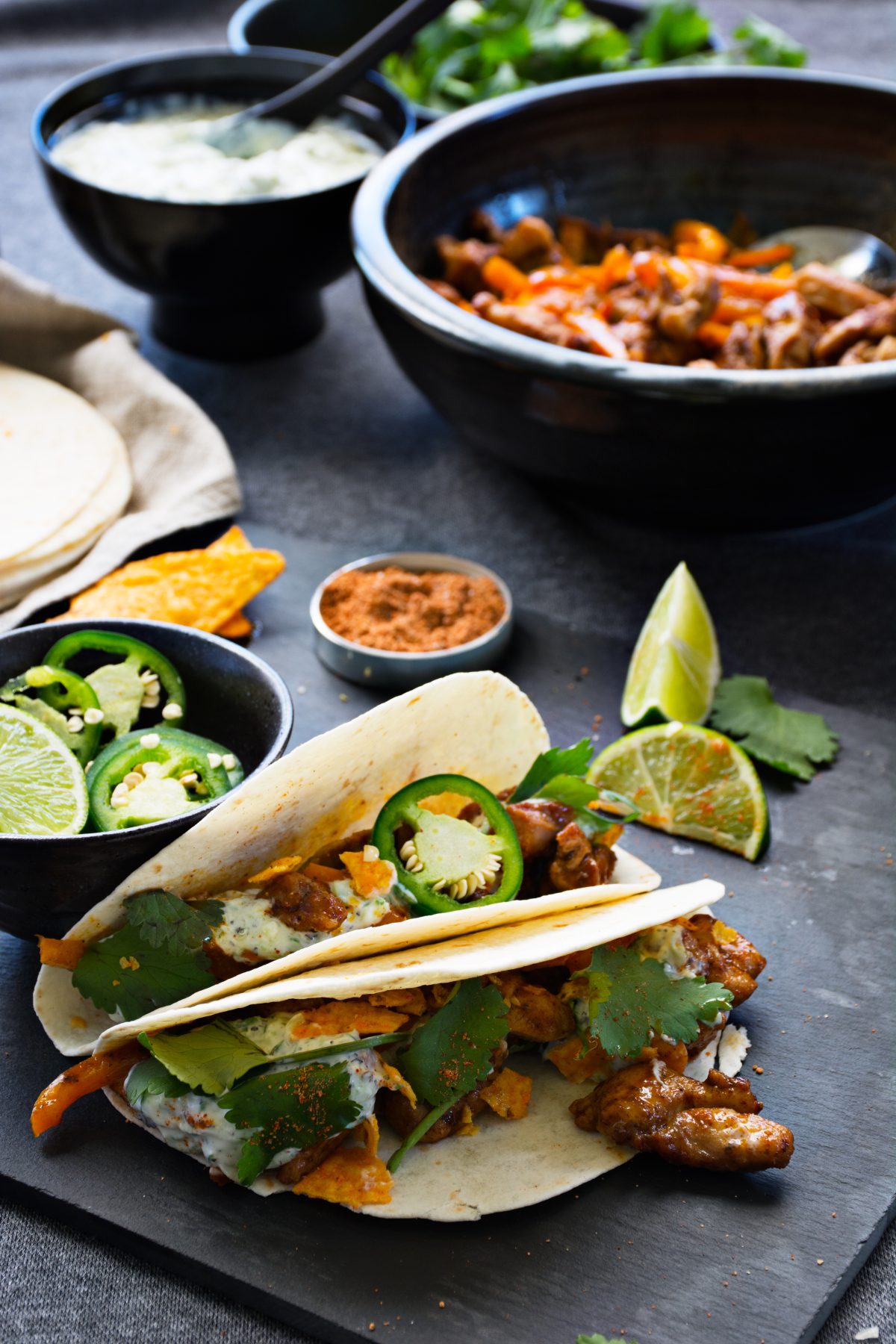 Chicken Fajita Tacos with Minty Cucumber Yoghurt - simple, easy to make and feeds a crowd - thespiceadventuress.com