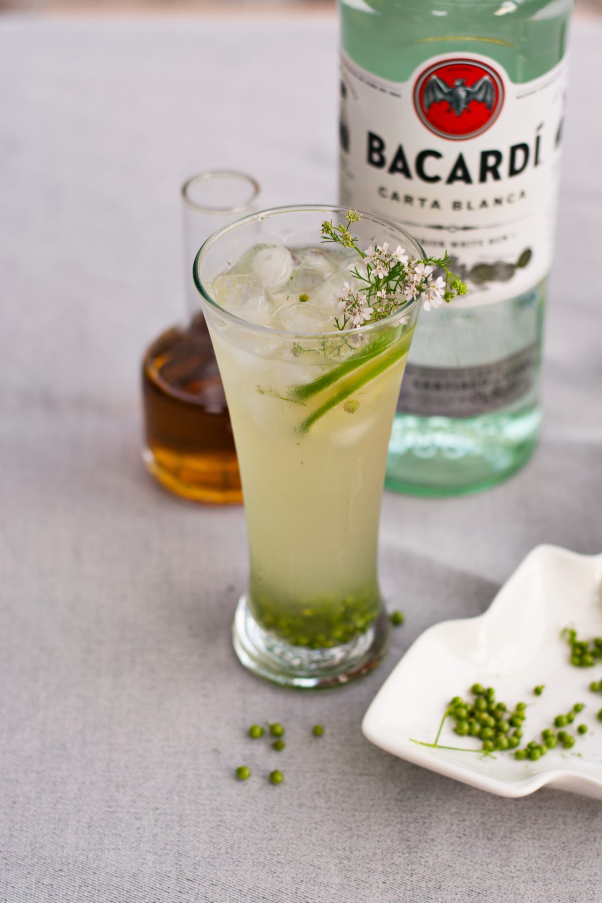 The 'Green' Mojito - a vibrant, summery cocktail with green coriander seeds - thespiceadventuress.com