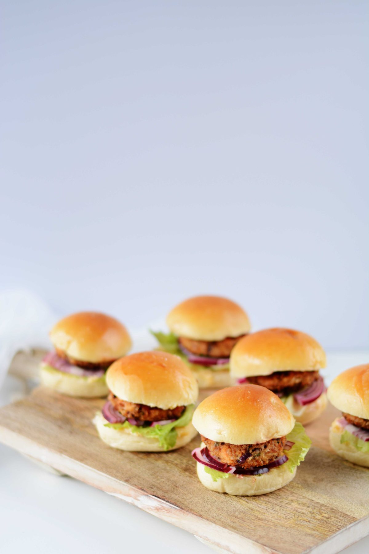 Spicy Salmon Sliders (with Kashmiri Chilli Mayonnaise) - thespiceadventuress.com