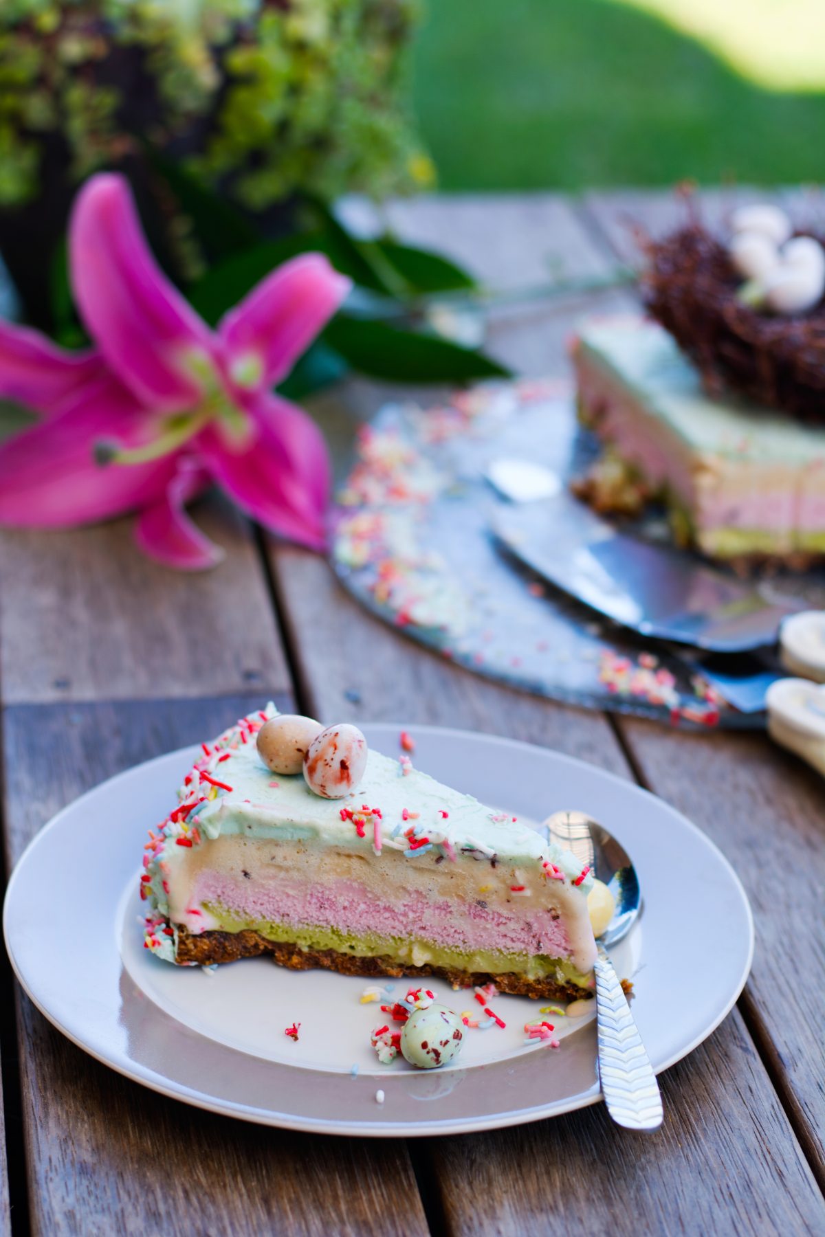 Easter themed icecream cake with chocolate nest - thespiceadventuress.com