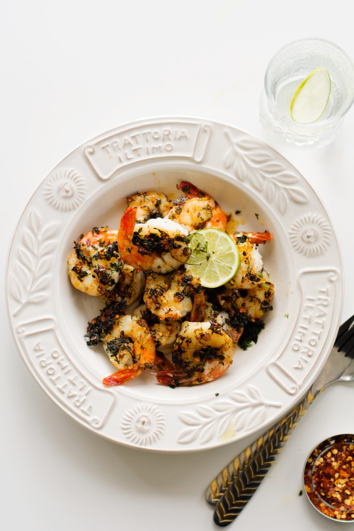 Grilled Prawns with Herbs and Chilli, simple and delicious - thespiceadventuress.com