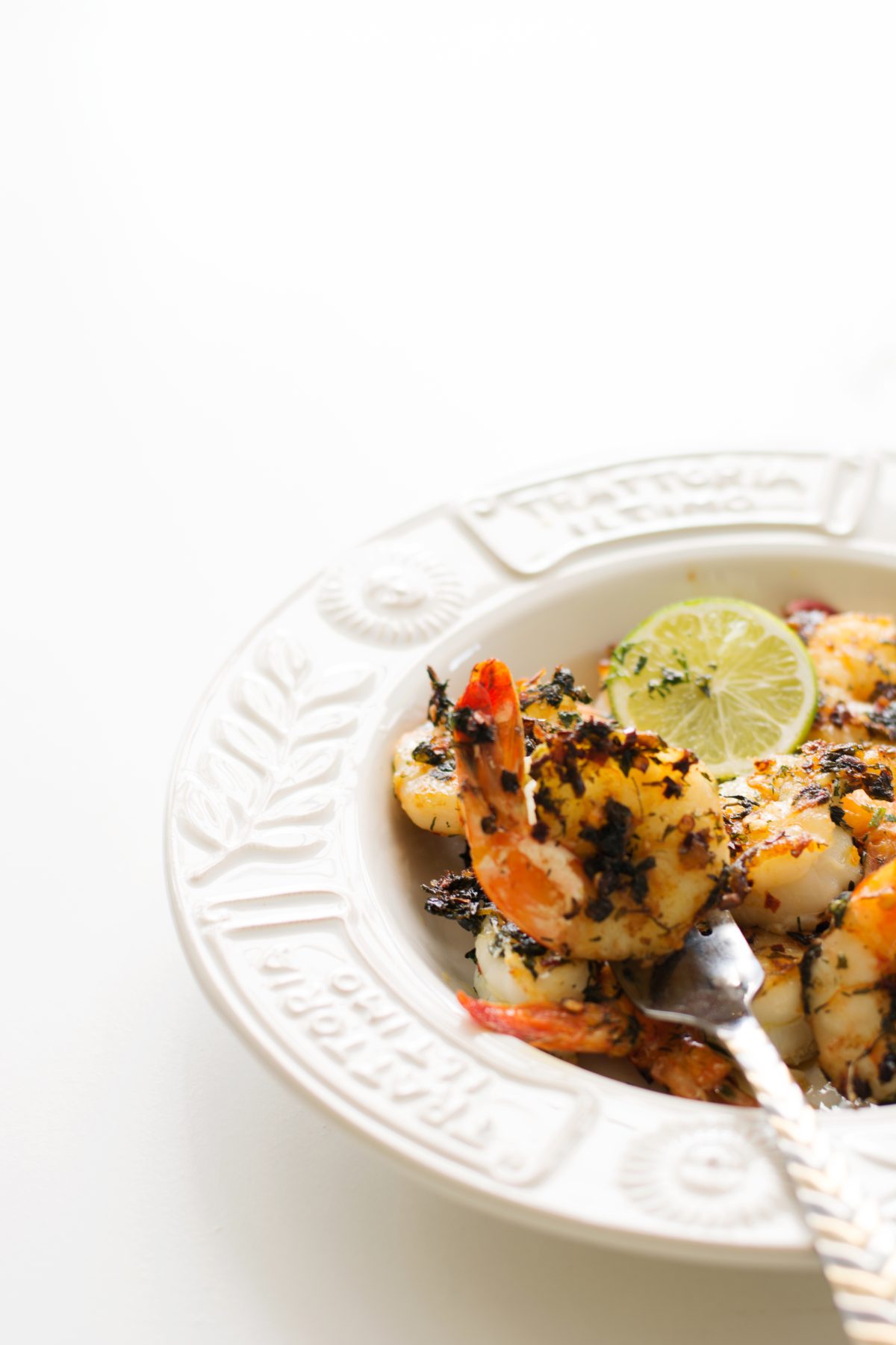 Grilled Prawns with Herbs and Chilli, simple and delicious - thespiceadventuress.com