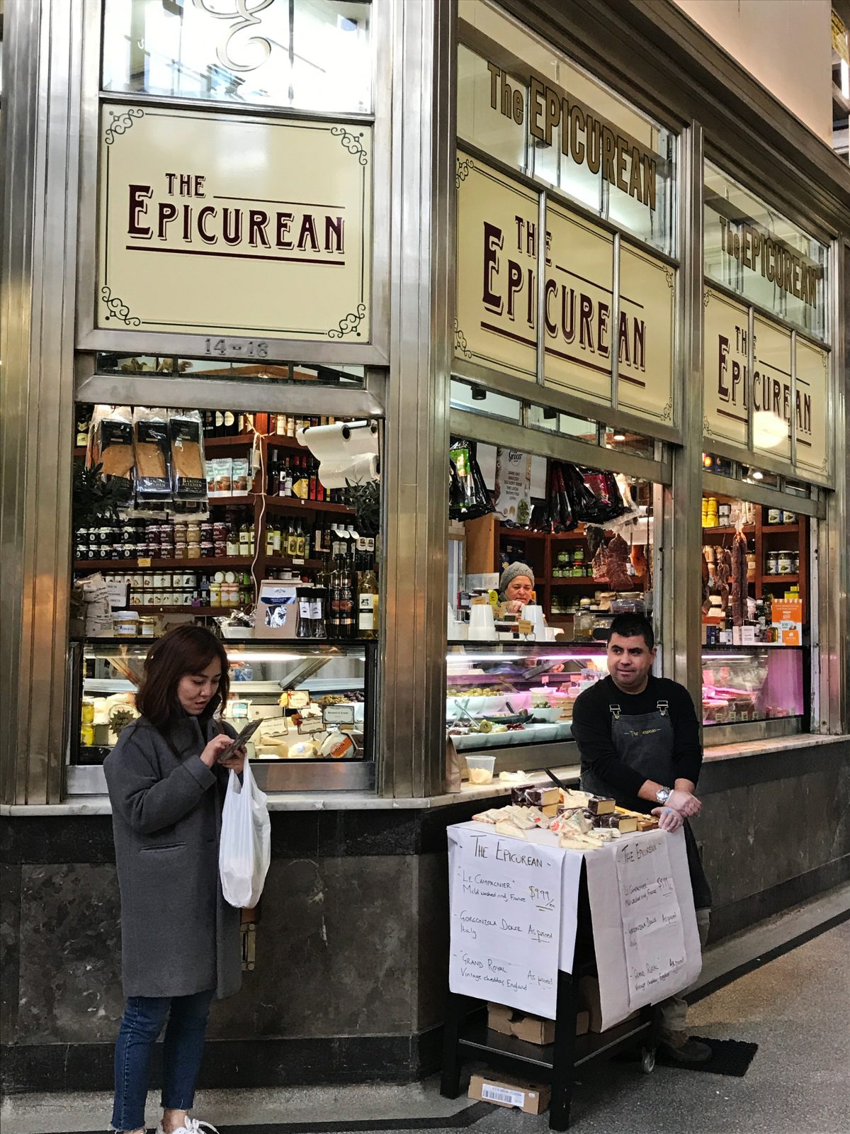 The Ultimate Foodie Tour at Queen Victoria Market (Melbourne, Australia) - thespiceadventuress.com