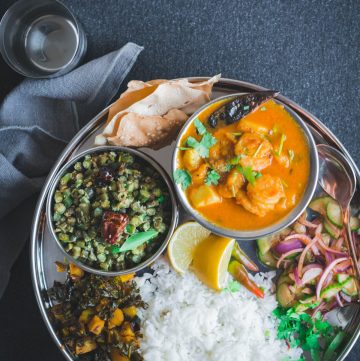 Bengali style Prawn Curry - thespiceadventuress.com
