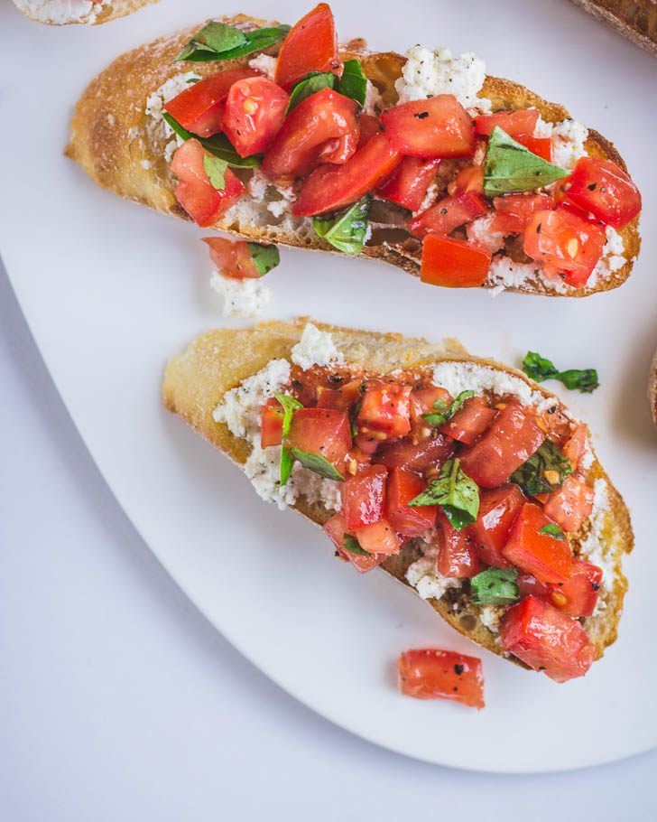 Bruschetta with marinated feta 