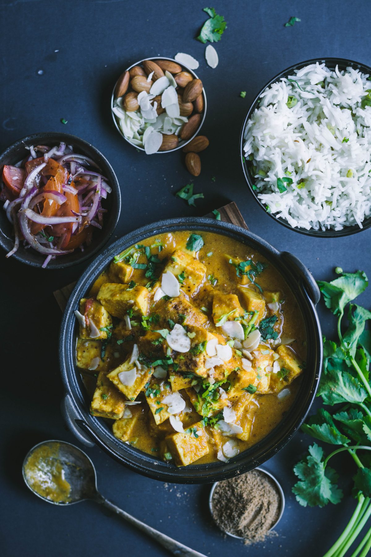 Badami Paneer (Indian Cottage Cheese cubes in Almond based Gravy) - thespiceadventuress.com